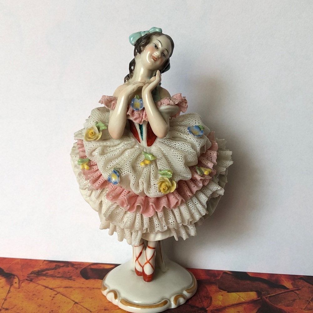Volkstedt Dresden Porcelain Ballerina Figurine